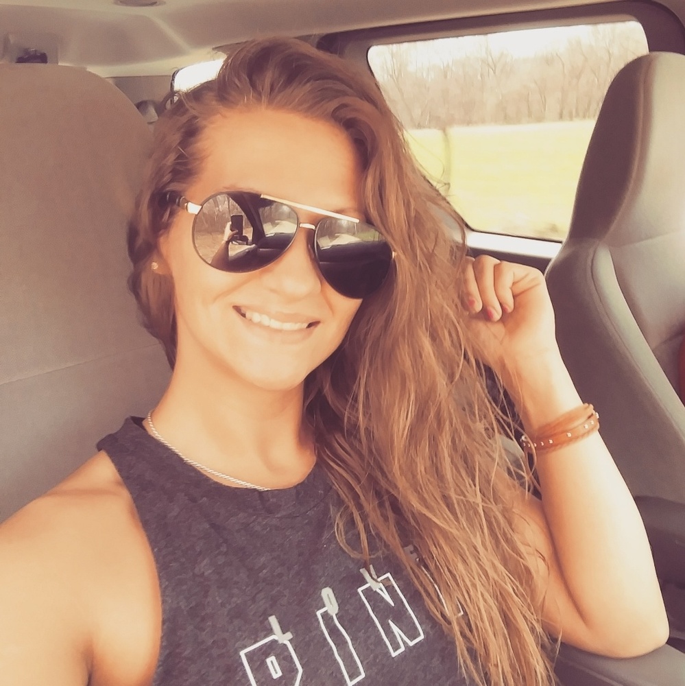 Meet your Posher, Chelsey